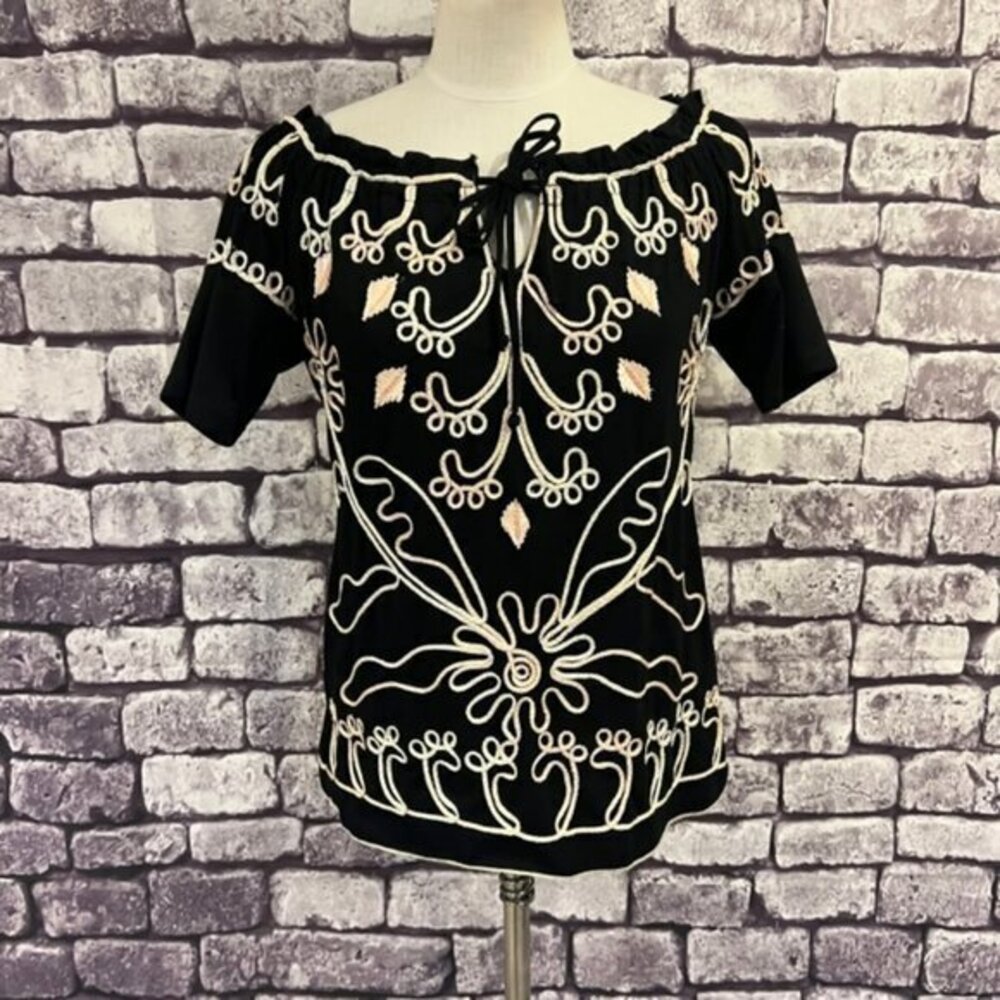 Lauren Michelle Short Sleeve Blouse W/ Metallic Threads Size Small